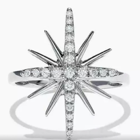 Cubic Zirconia Silver Starburst Ring. Size 7 - Picture 3 of 5